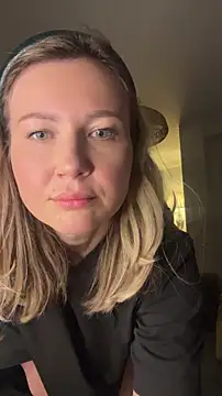 WhereisAlice's Live XXX Chat