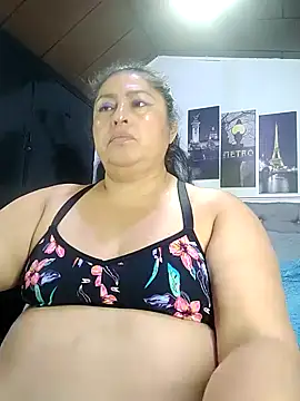 Chatroom XXX en direct de Keyla01_