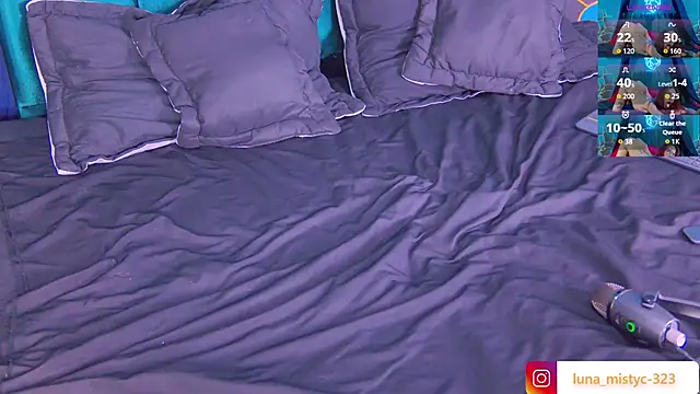 Lunamistyc's Live XXX Chat