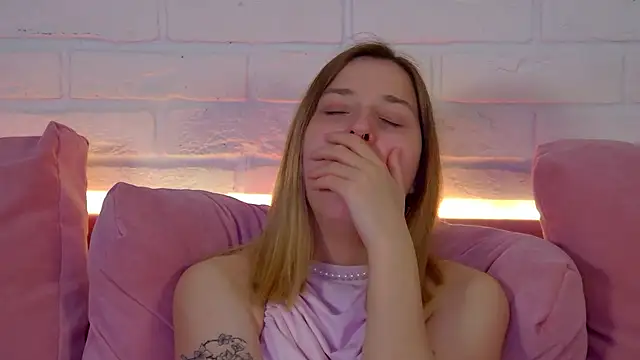 TinnaBurton's Live XXX Chat