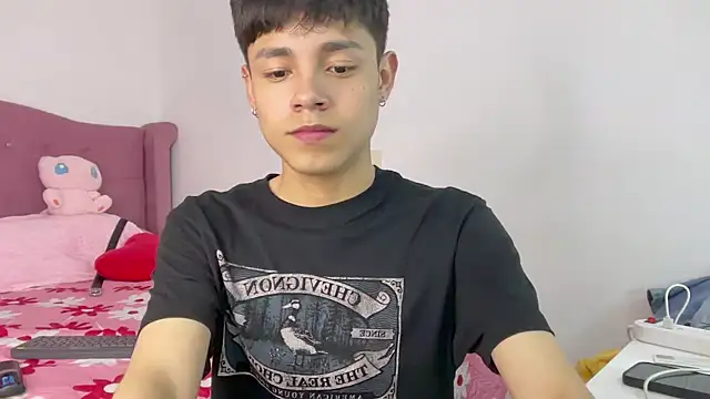 แชท XXX สดของ Andy_Belier23