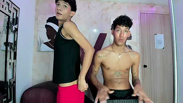 GREEN_BOYS Webcam show