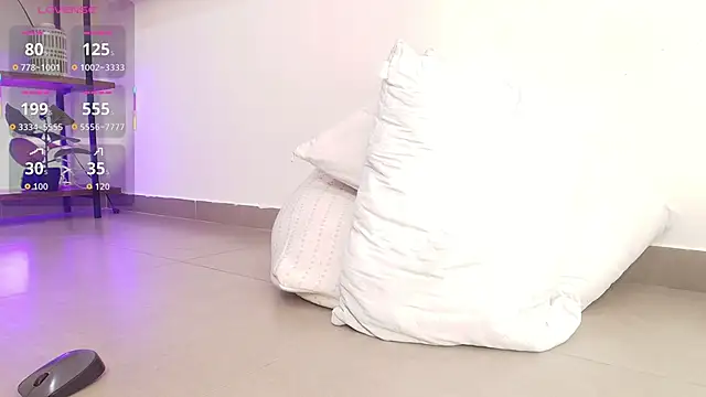 Sassy--Girl Live XXX Chat