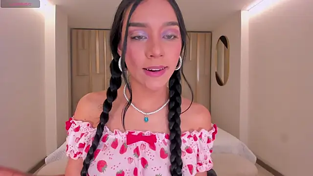 AmaliaCrus live XXX chat