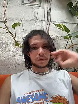 Luxx_14 élő XXX-chatje