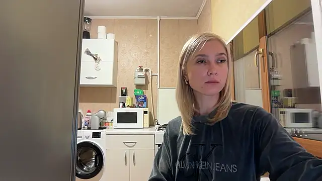 Онлайн чат XXX AngelJeni