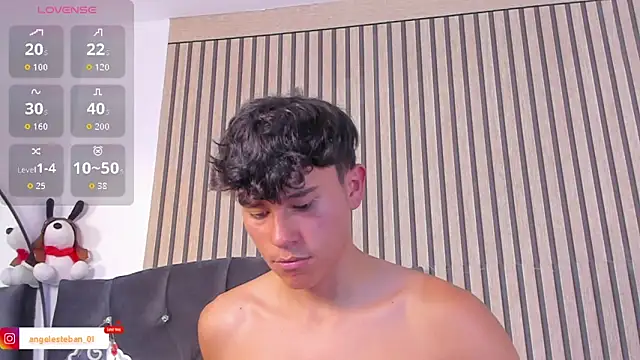 Angel_esteban_fx 网络视讯表演