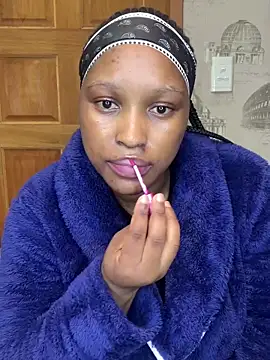 Bellabootie Adlı Modelin Canlı XXX Sohbeti