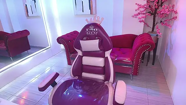 Emily_andrews Live XXX-Chat