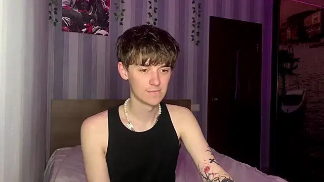 Sweet_Dude webcam show