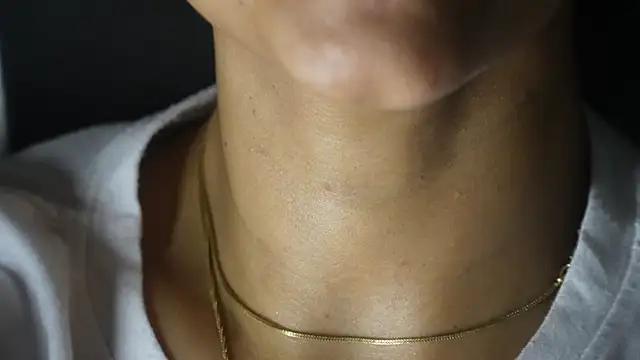 Chatroom XXX en direct de -AyeshaSinghania-