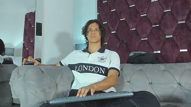 TonyBenedetti's Webcam Show