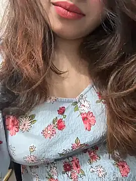 riya_sharma11 webkamerás műsora