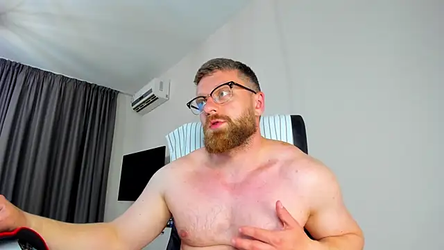 Show modela Findom_guy na web-kameri