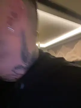 SexOnMyLvL: διαδικτυακό σόου στην κάμερα