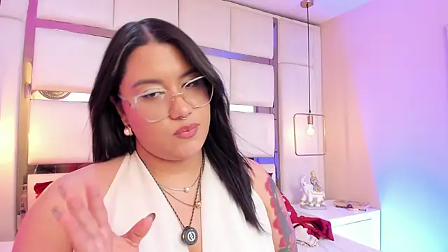 Chat +18 de elizavenus ao vivo