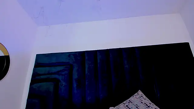 FaloonRoussel: онлайн-секс-чат