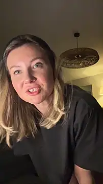 WhereisAliceのウェブカメラショー