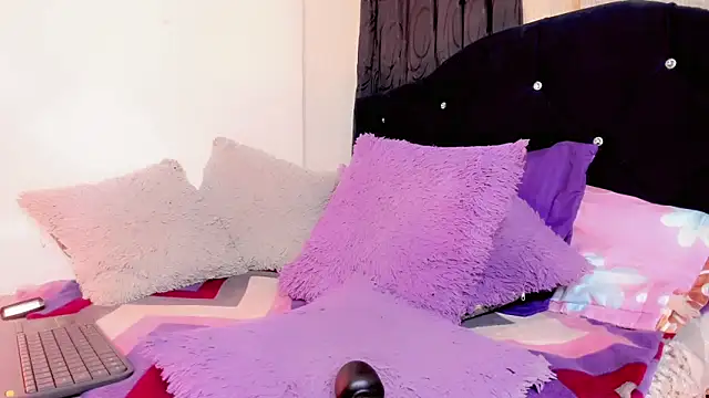 lesly_xx Show Webcam