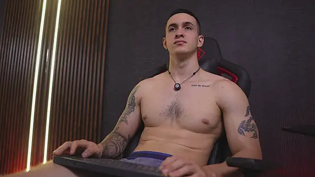 JacksonOlsenn Live XXX Chat