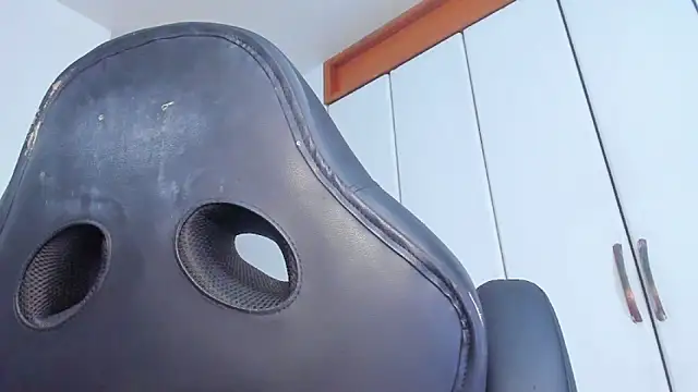 Chatroom XXX en direct de Jonryder_