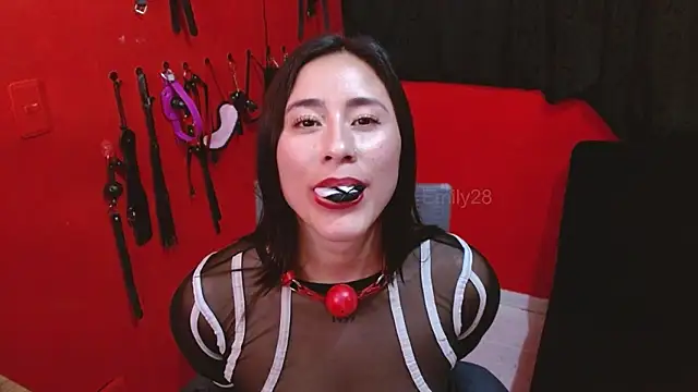 Emily_Slave28's Live XXX Chat