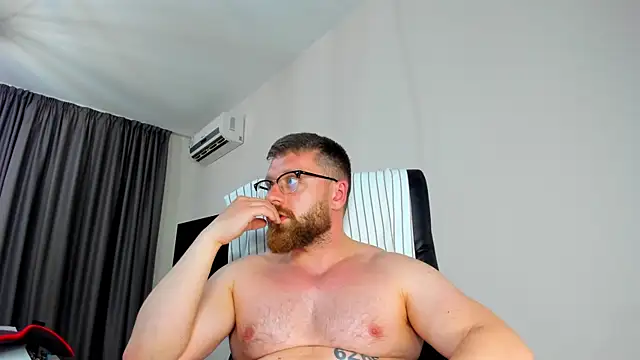 Findom_guy live XXX chat