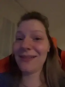 دردشة MaryHiggins الجنسية المباشرة