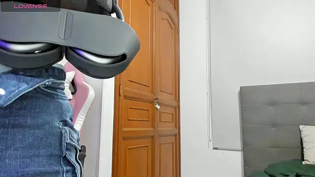 Andrea-Queen Live XXX-Chat