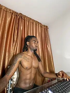 Chatroom XXX en direct de Malkon_Big