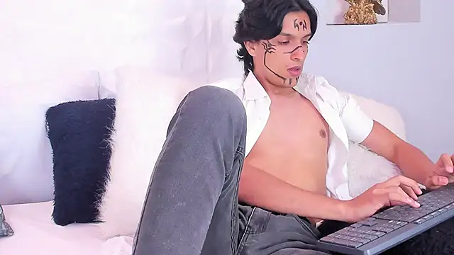 yoiirchi Webcam-Show