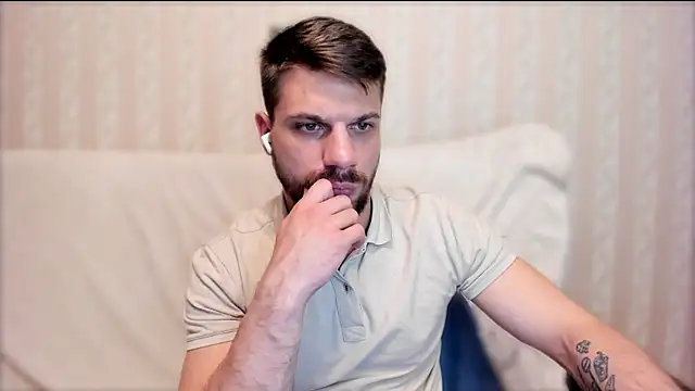 Tony_Wolf Live XXX-Chat