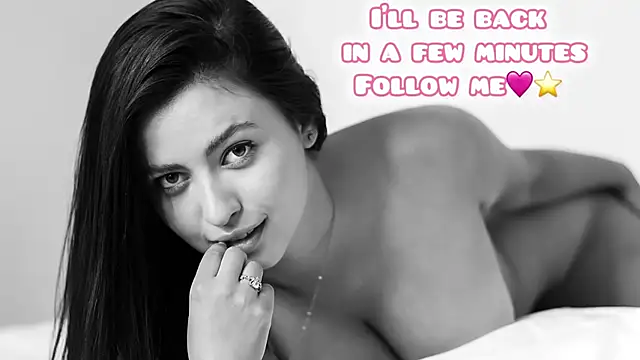 Sara_Squirting_Heels' Live XXX Chat