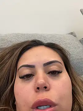 عرض كام lariic