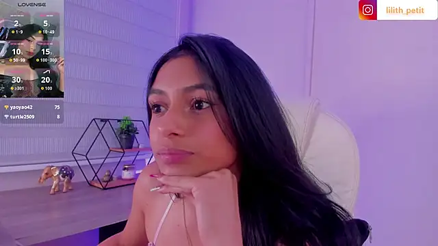 Czat XXX na żywo – lilith_petit_