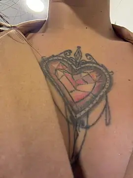 EmmyEvans1 Live XXX-chat