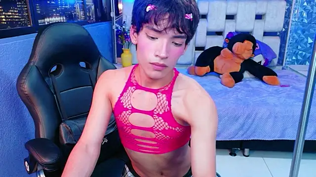 AlecciaNova Webcam show