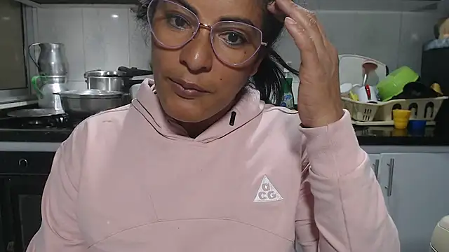 kateleyagrey 现场XXX聊天