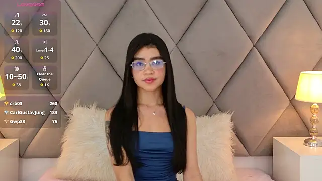 แชท XXX สดของ OliviaDiaz