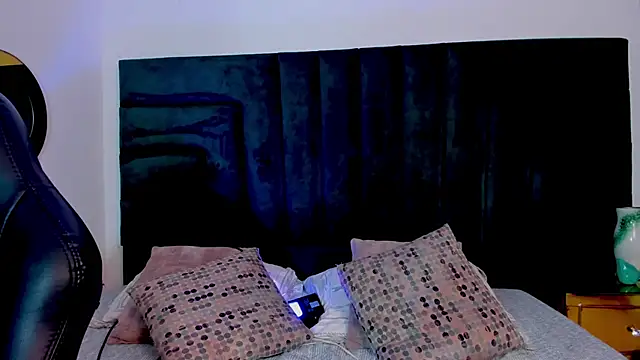 Chat XXX en directo de FaloonRoussel