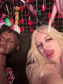 Chatroom XXX en direct de Steffi_Snowbunny