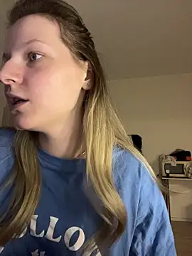 MaryHiggins live XXX chat