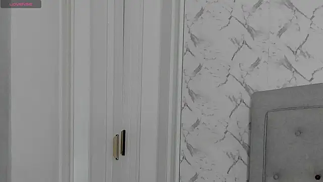 luigiferrara লাইভ XXX চ্যাট