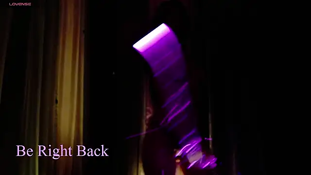 Živý XXX chat -CUTE-EVIL-