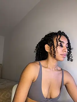 Chatroom XXX en direct de nicoleebony1