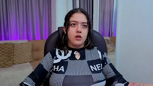 Niaa_Stark's Live XXX Chat