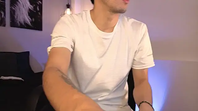 Pokazy przed kamerką – Zack_isback