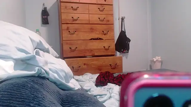 UrBRat Chat XXX live