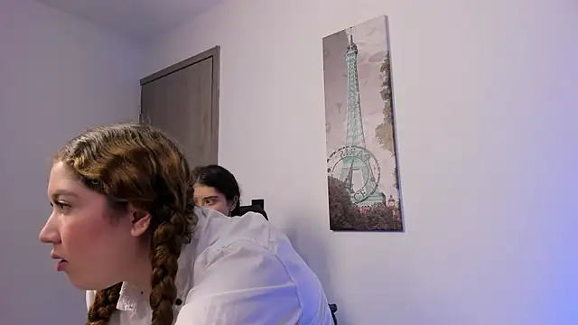 valeria_and_zoe's Live XXX Chat