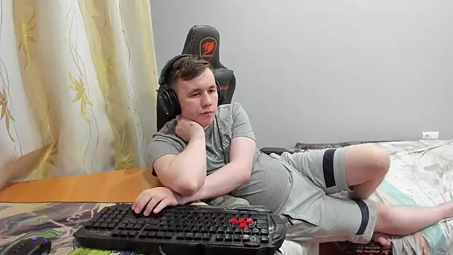 Show modela iliaskrislove na web-kameri